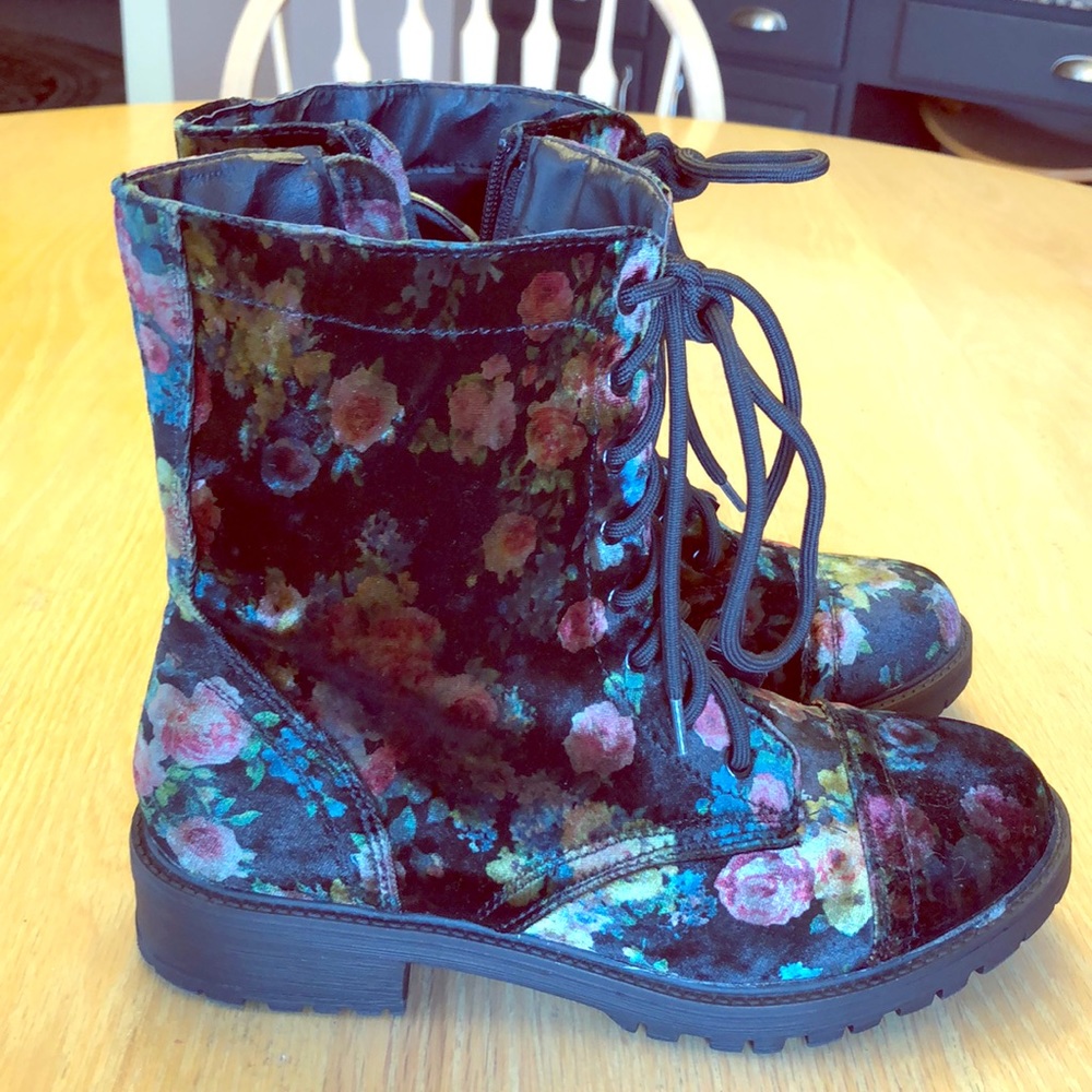Women’s Velvet Floral Print Boots